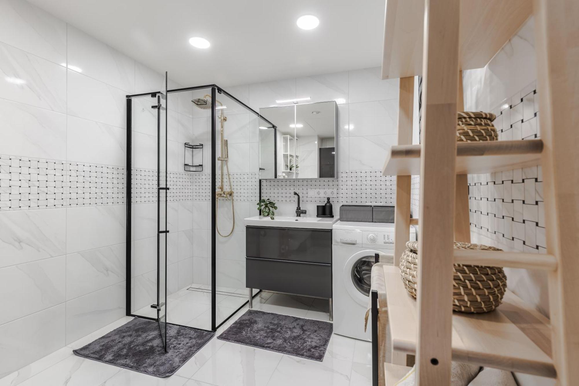 Fantasy House, Cozzy Apartmens, Free Parking, Long Stays Welcome VNO Dış mekan fotoğraf